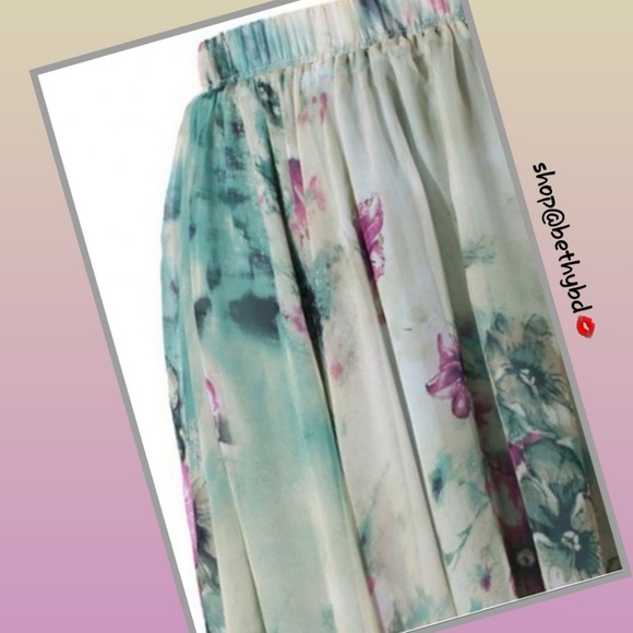 🎁CCO🎁5🌟rated Boho Water Color Floral Maxi Skirt - Picture 3 of 3